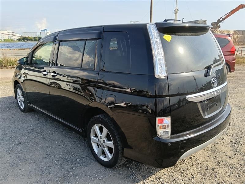 Toyota Isis, реальная покупка